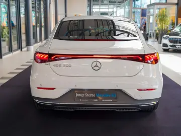 MERCEDES-BENZ EQE 300 Electric Art PREMIUM Head-up  &hellip;