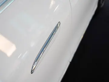 MERCEDES-BENZ EQE 300 Electric Art PREMIUM Head-up  &hellip;