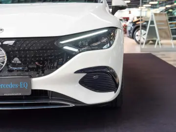 MERCEDES-BENZ EQE 300 Electric Art PREMIUM Head-up  &hellip;