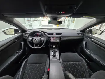 SKODA Superb Limo Sportline App-Connect Matrix-LED