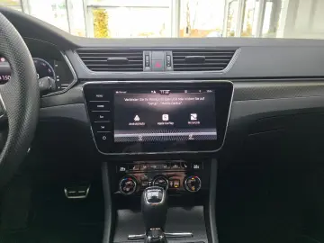 SKODA Superb Limo Sportline App-Connect Matrix-LED