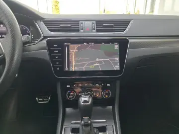 SKODA Superb Limo Sportline App-Connect Matrix-LED