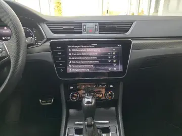SKODA Superb Limo Sportline App-Connect Matrix-LED