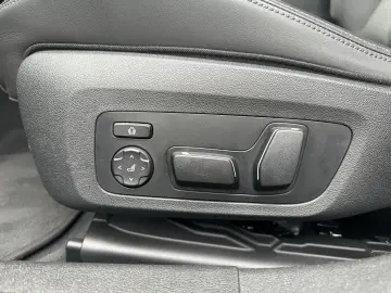 BMW M3 xDrive Competition NAV LED H&K KAM HUD VC 19