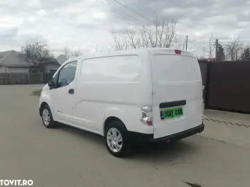 Nissan NV300 electric