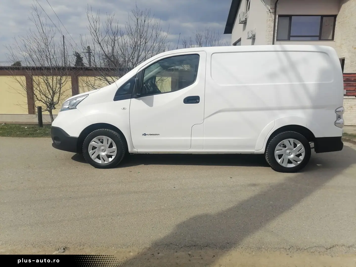 Nissan NV300 electric