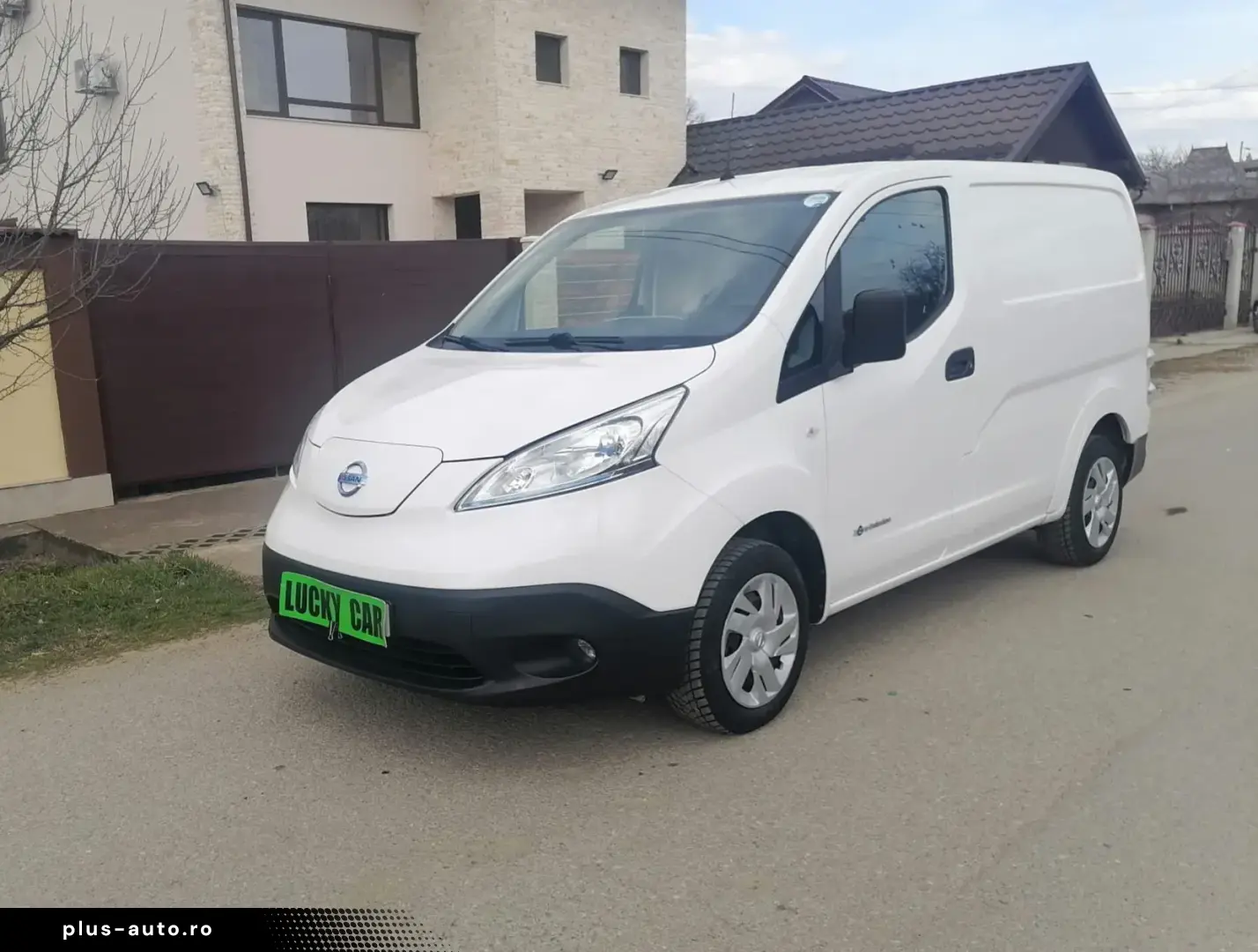Nissan NV300 electric