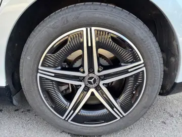 MERCEDES-BENZ EQE 300 AMG Edition Digital Hinterachsl. 360 K
