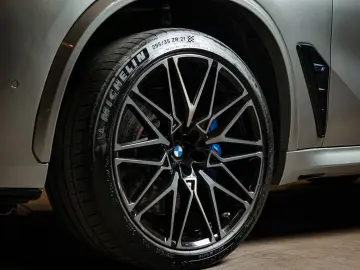 BMW X5 M Competition   M Drivers Package