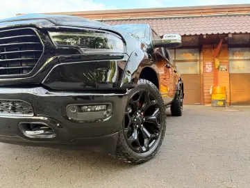 DODGE LIMITED LUFT 360KAMERA LPG OFFROAD BÜGEL AHK NAV