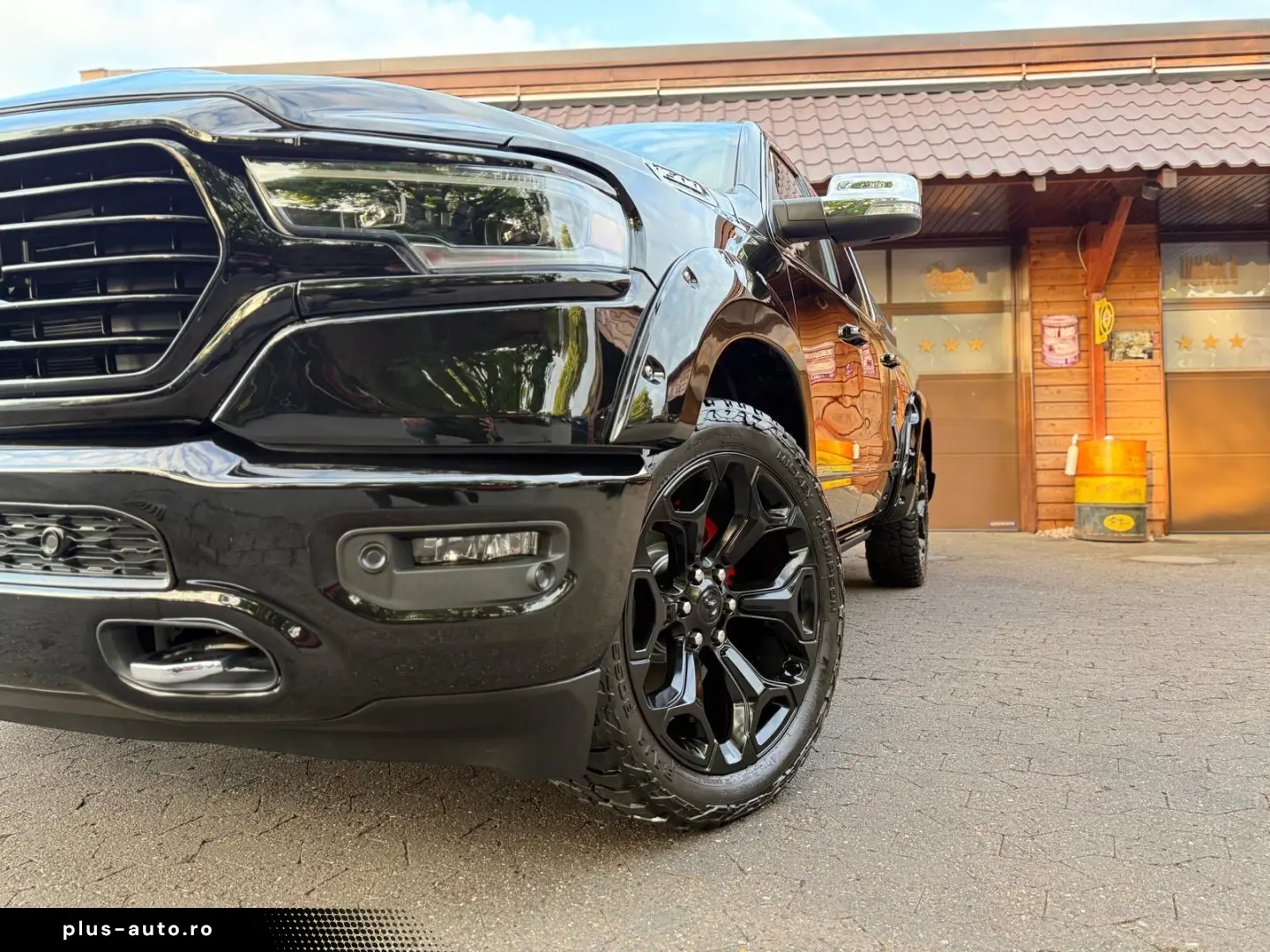 DODGE LIMITED LUFT 360KAMERA LPG OFFROAD BÜGEL AHK NAV