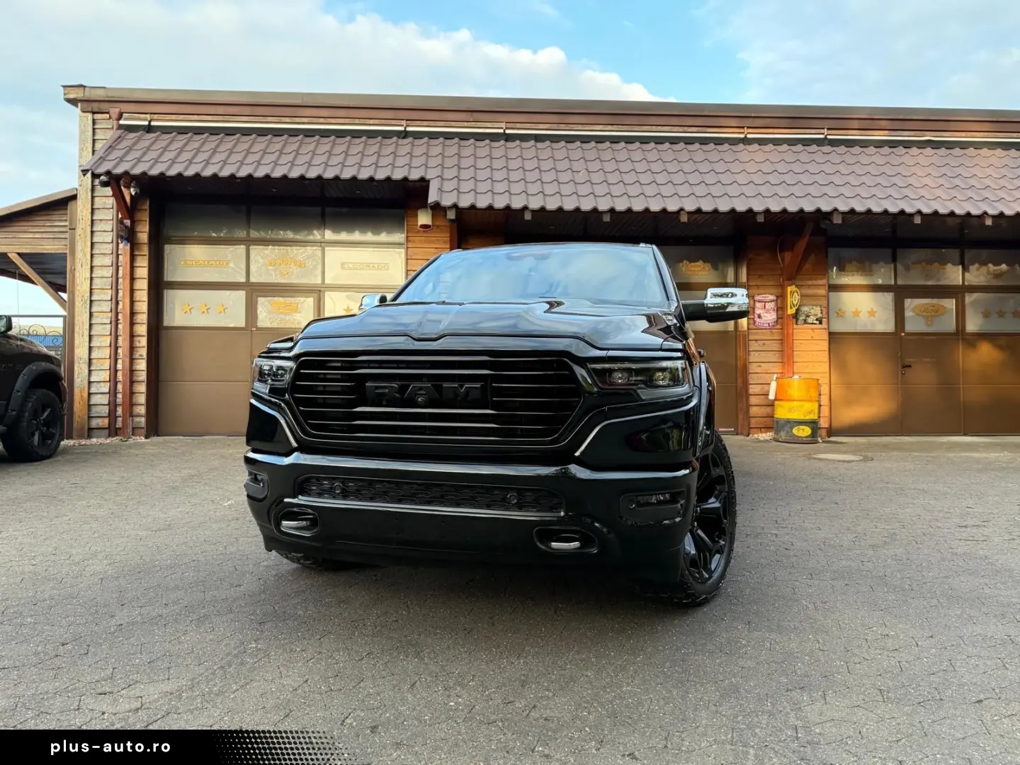 DODGE LIMITED LUFT 360KAMERA LPG OFFROAD BÜGEL AHK NAV