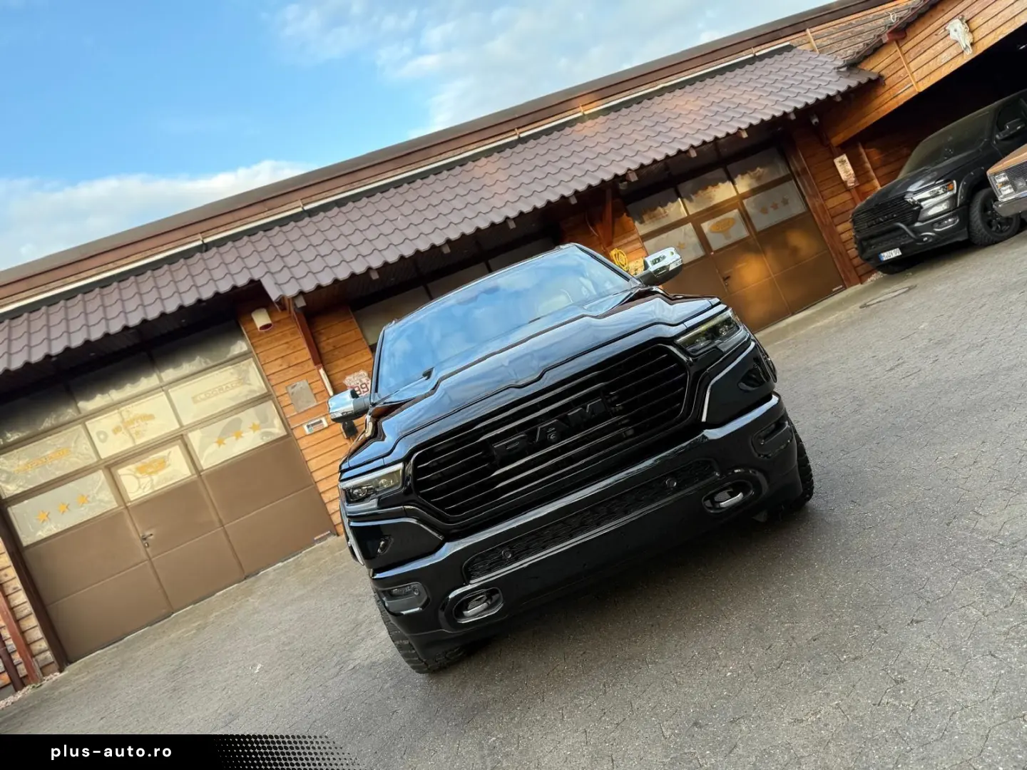 DODGE LIMITED LUFT 360KAMERA LPG OFFROAD BÜGEL AHK NAV