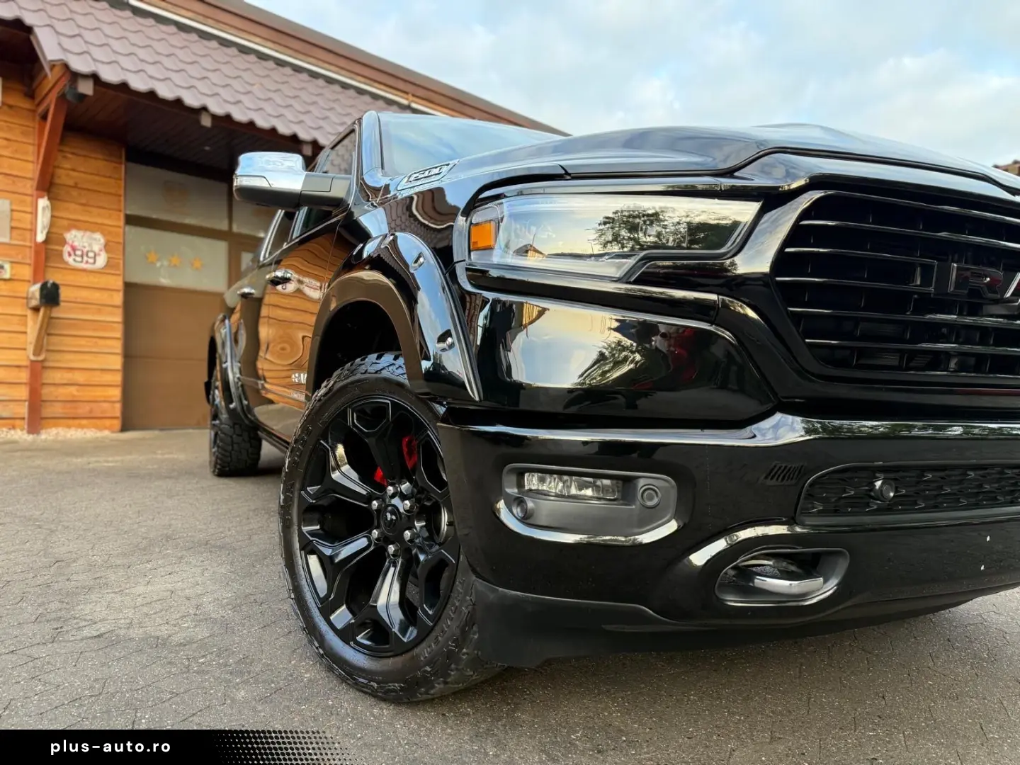 DODGE LIMITED LUFT 360KAMERA LPG OFFROAD BÜGEL AHK NAV