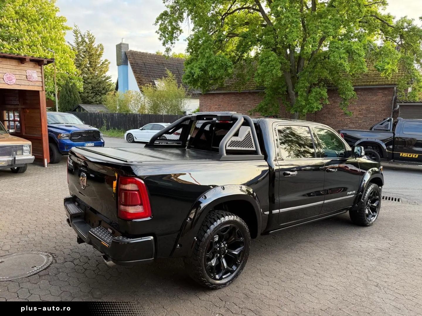 DODGE LIMITED LUFT 360KAMERA LPG OFFROAD BÜGEL AHK NAV