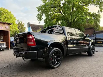 DODGE LIMITED LUFT 360KAMERA LPG OFFROAD BÜGEL AHK NAV