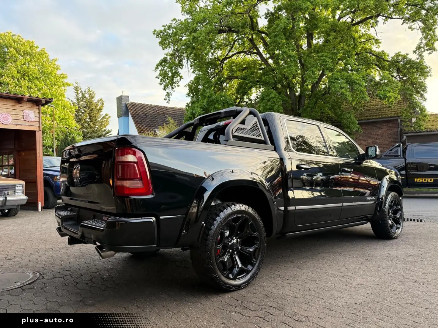 DODGE LIMITED LUFT 360KAMERA LPG OFFROAD BÜGEL AHK NAV