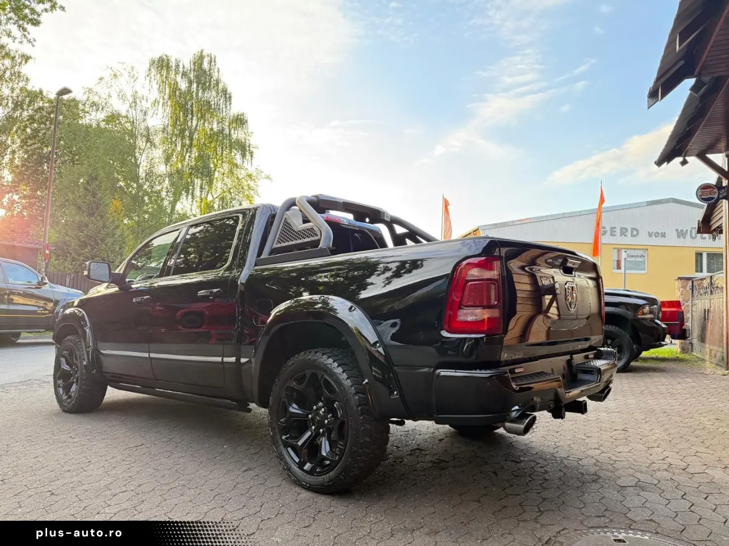 DODGE LIMITED LUFT 360KAMERA LPG OFFROAD BÜGEL AHK NAV