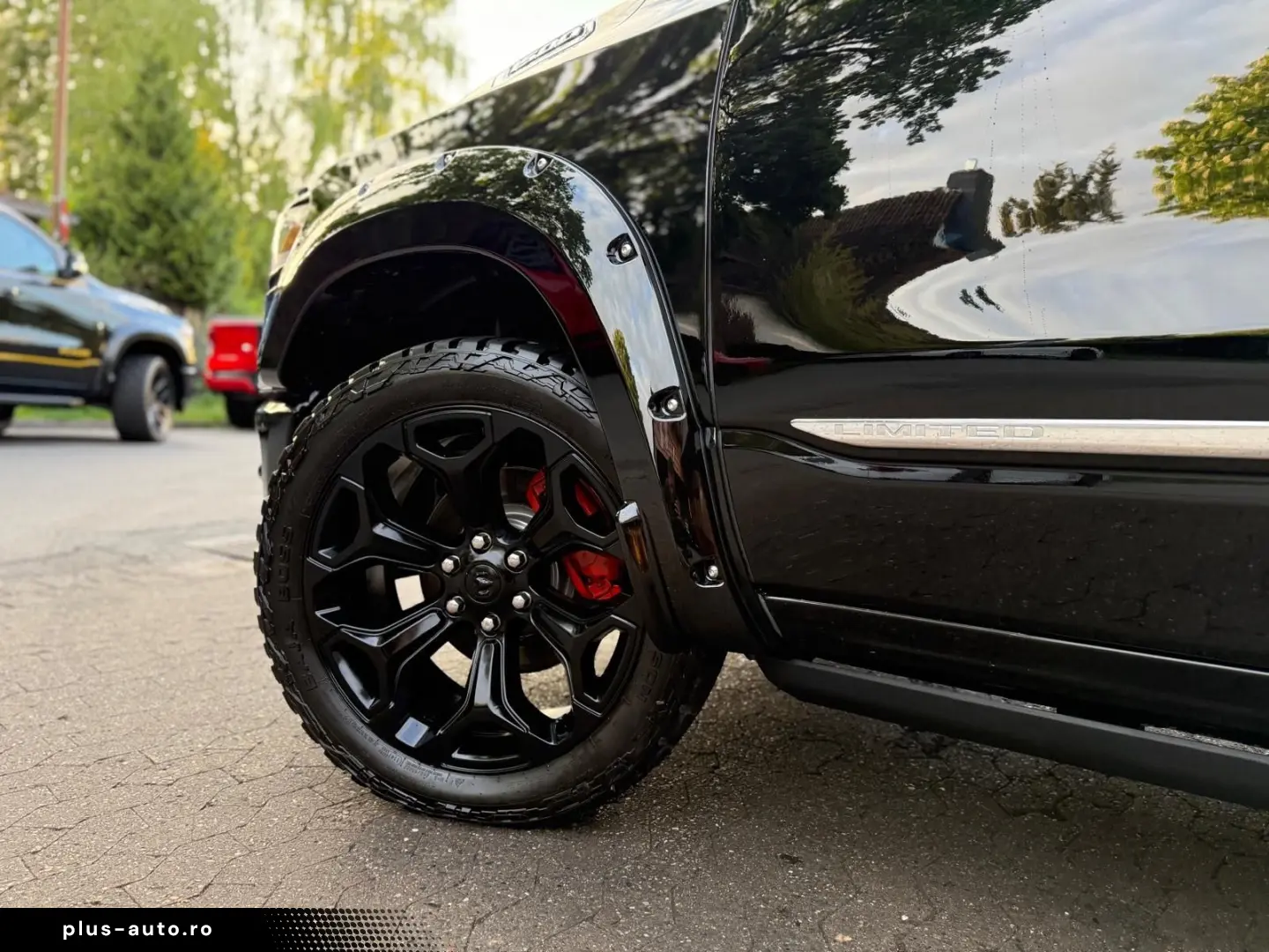 DODGE LIMITED LUFT 360KAMERA LPG OFFROAD BÜGEL AHK NAV