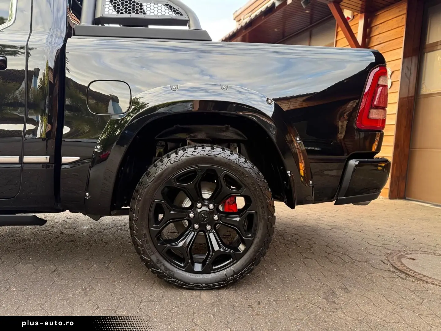 DODGE LIMITED LUFT 360KAMERA LPG OFFROAD BÜGEL AHK NAV