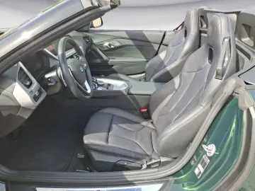 BMW Z4 sDrive20i Cabrio Driving Assistant HiFi Komfo