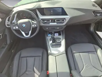 BMW Z4 sDrive20i Cabrio Driving Assistant HiFi Komfo