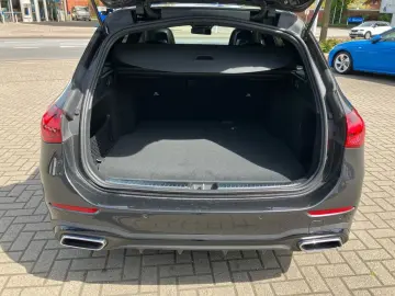 MERCEDES-BENZ C 180 T AMG Night Pano HUD Distronic Burmester
