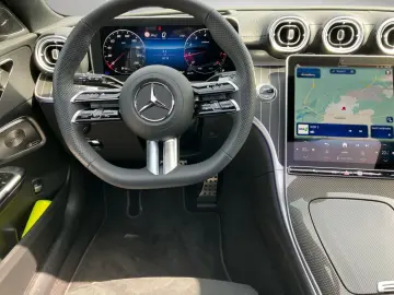 MERCEDES-BENZ C 180 T AMG Night Pano HUD Distronic Burmester