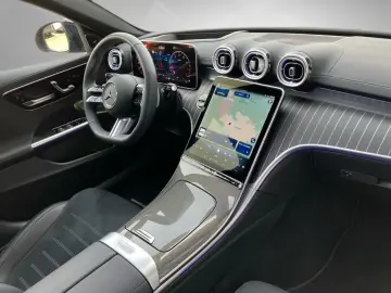 MERCEDES-BENZ C 180 T AMG Night Pano HUD Distronic Burmester