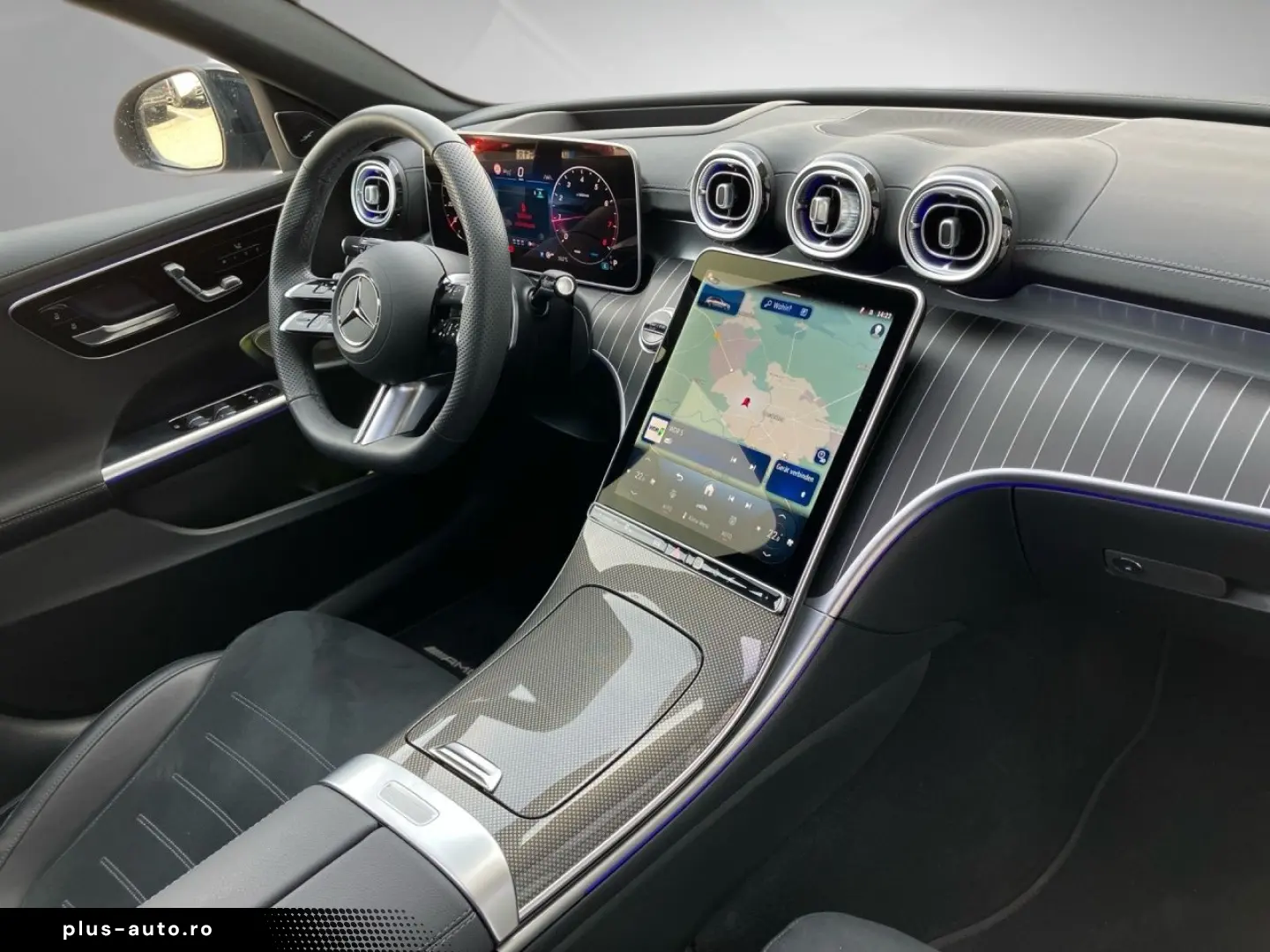 MERCEDES-BENZ C 180 T AMG Night Pano HUD Distronic Burmester