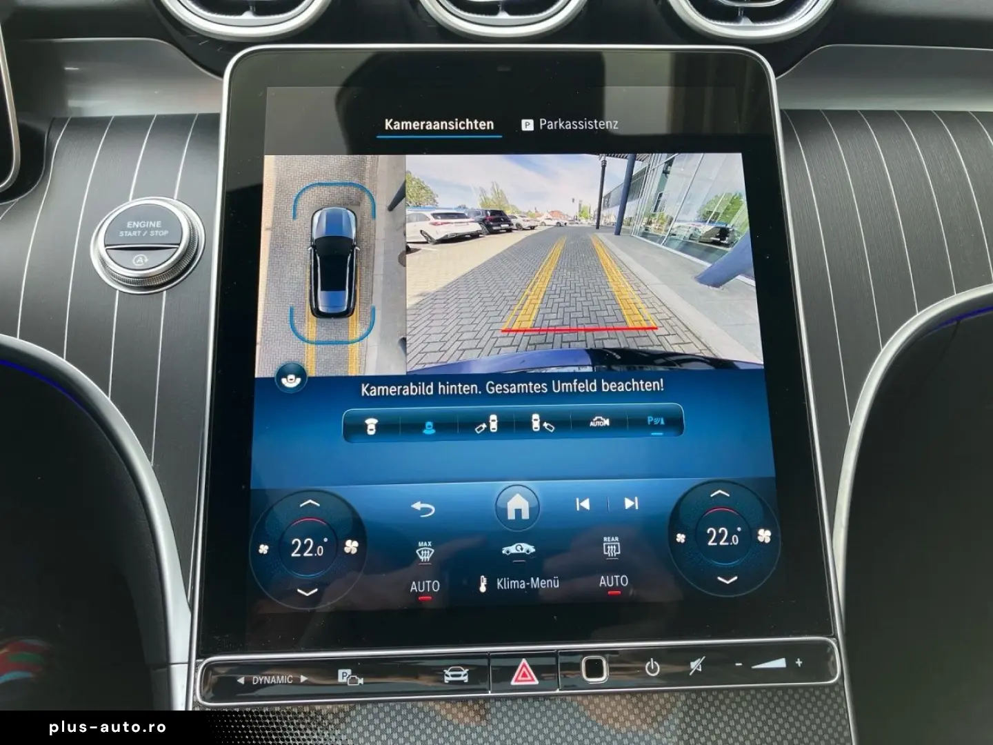 MERCEDES-BENZ C 180 T AMG Night Pano HUD Distronic Burmester