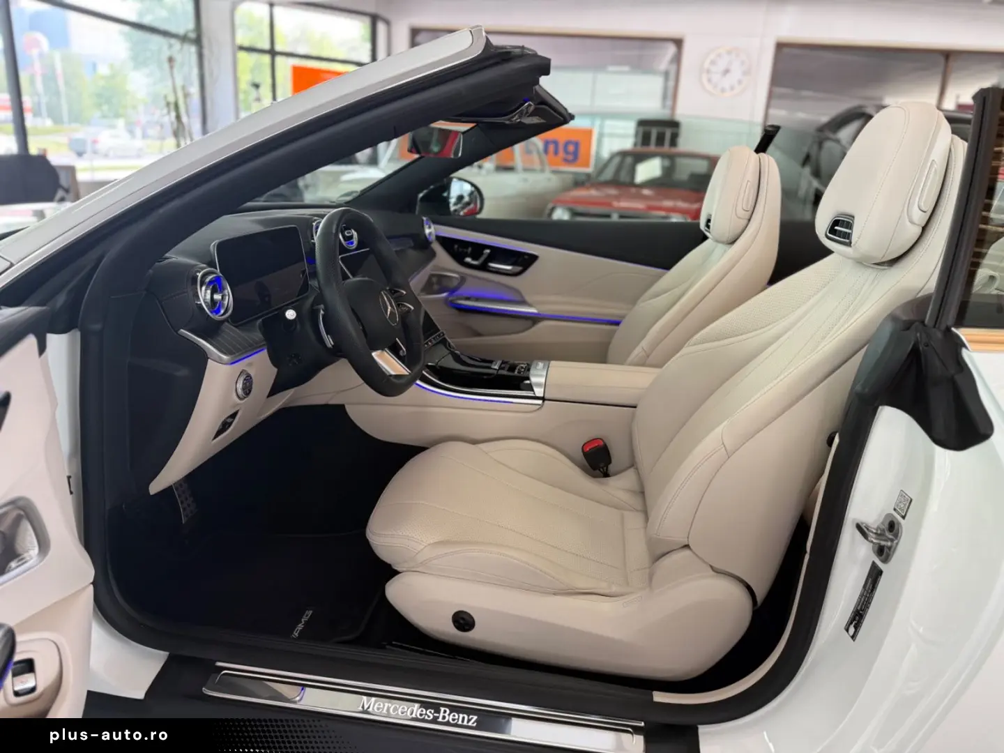 MERCEDES-BENZ CLE 220 d Cabrio AMG BURM 360  GARANTIE 19