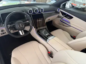 MERCEDES-BENZ CLE 220 d Cabrio AMG BURM 360  GARANTIE 19