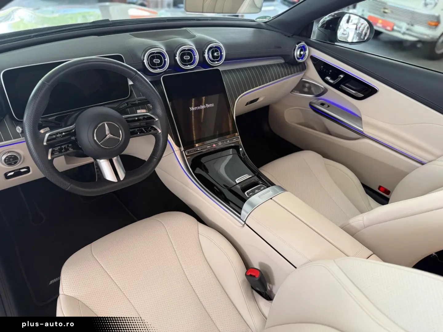 MERCEDES-BENZ CLE 220 d Cabrio AMG BURM 360  GARANTIE 19