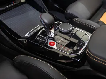 BMW X4 M Competition Panorama Navi Kamera eSitze HUD