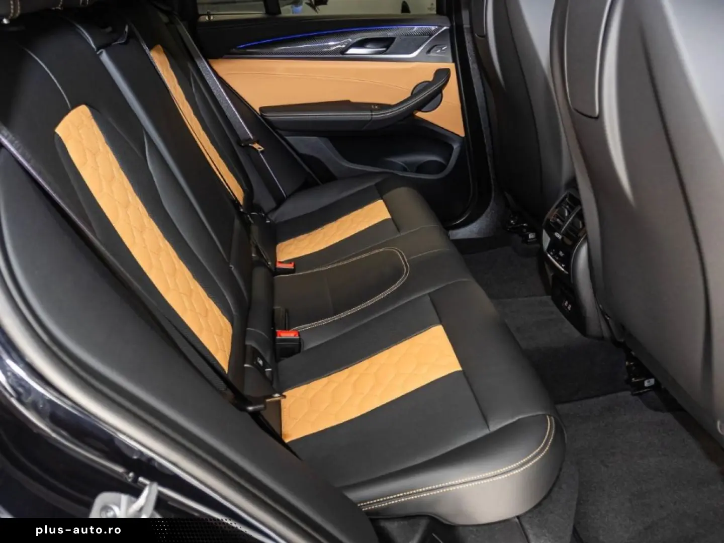 BMW X4 M Competition Panorama Navi Kamera eSitze HUD