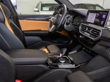 BMW X4 M Competition Panorama Navi Kamera eSitze HUD