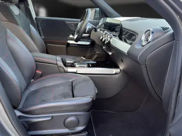 MERCEDES-BENZ GLB 250 AMG 20 Kamera