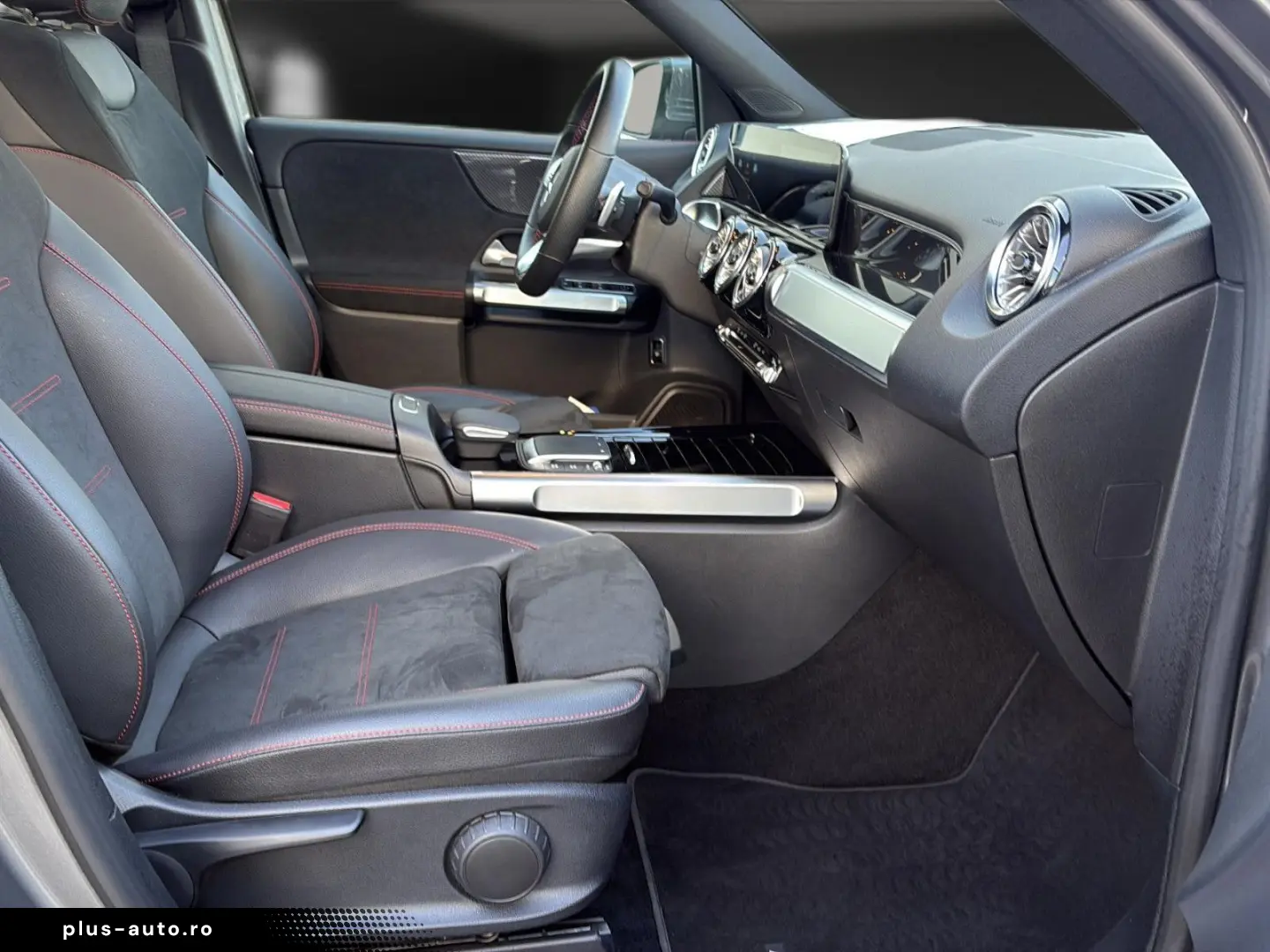 MERCEDES-BENZ GLB 250 AMG 20 Kamera