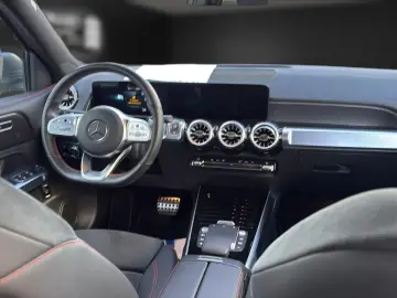 MERCEDES-BENZ GLB 250 AMG 20 Kamera