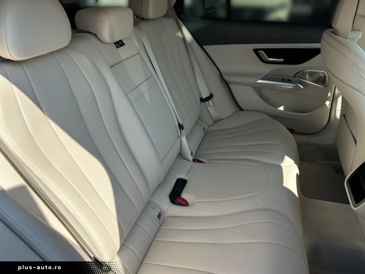 MERCEDES-BENZ E 300 e T FAP  SUPERSCREEN AHK Burm4D DigL 360