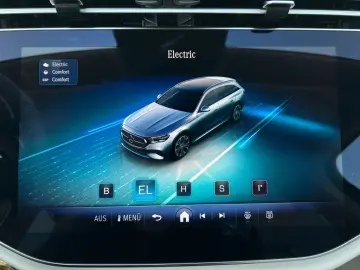 MERCEDES-BENZ E 300 e T FAP  SUPERSCREEN AHK Burm4D DigL 360
