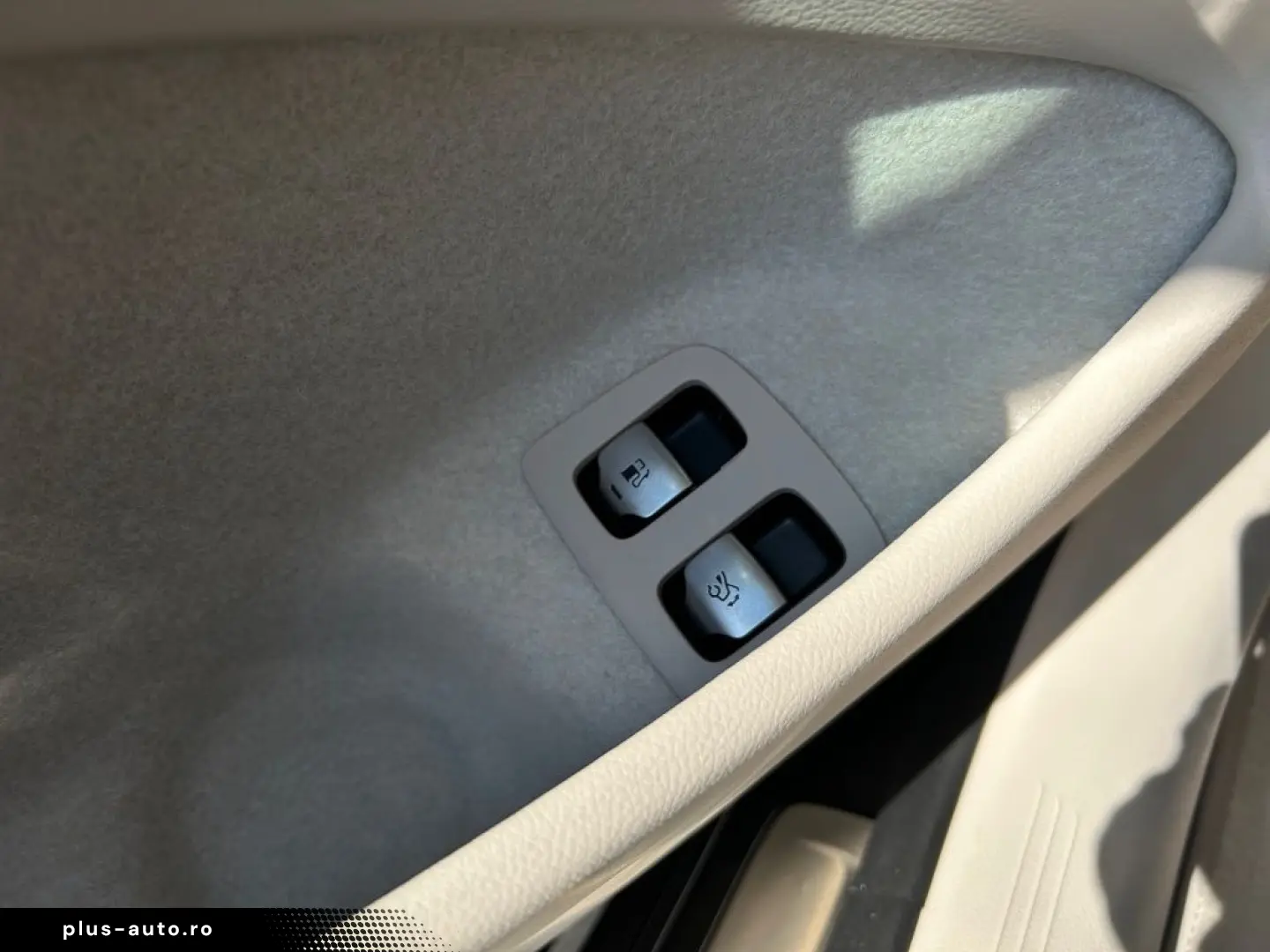 MERCEDES-BENZ E 300 e T FAP  SUPERSCREEN AHK Burm4D DigL 360