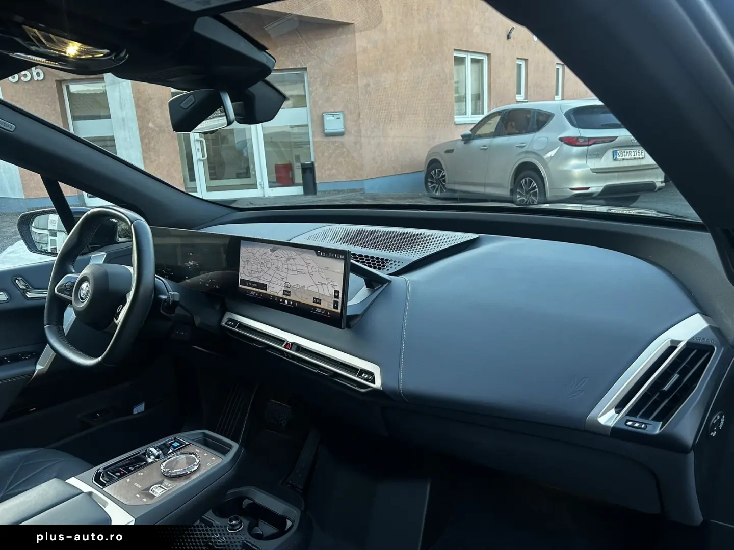 BMW iX xDrive40 100%Akku AHK Panorama M Sport HUD So