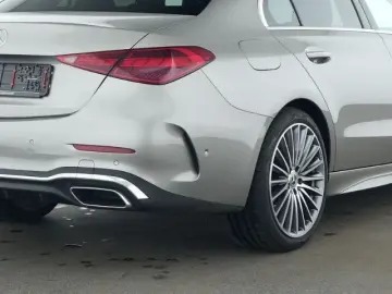 MERCEDES-BENZ C 300 d 4Matic AMG Line Premium  Fahrassistenz
