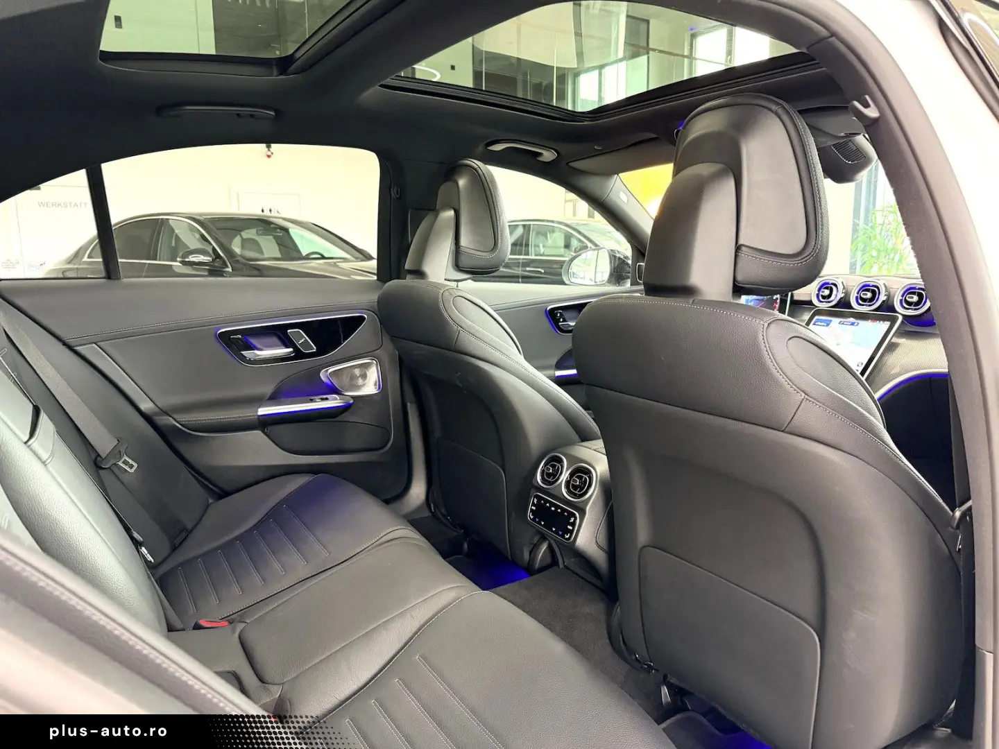 MERCEDES-BENZ C 300 4M AMG Night Pano Head-up HA-Len&hellip;