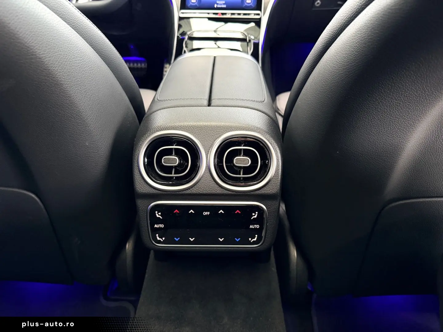 MERCEDES-BENZ C 300 4M AMG Night Pano Head-up HA-Len&hellip;