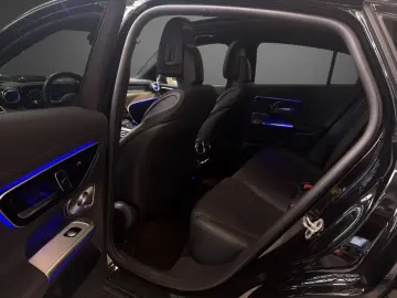 MERCEDES-BENZ GLC 200 4M AMG AHK HUD Airmatic Pano NIGHT 20