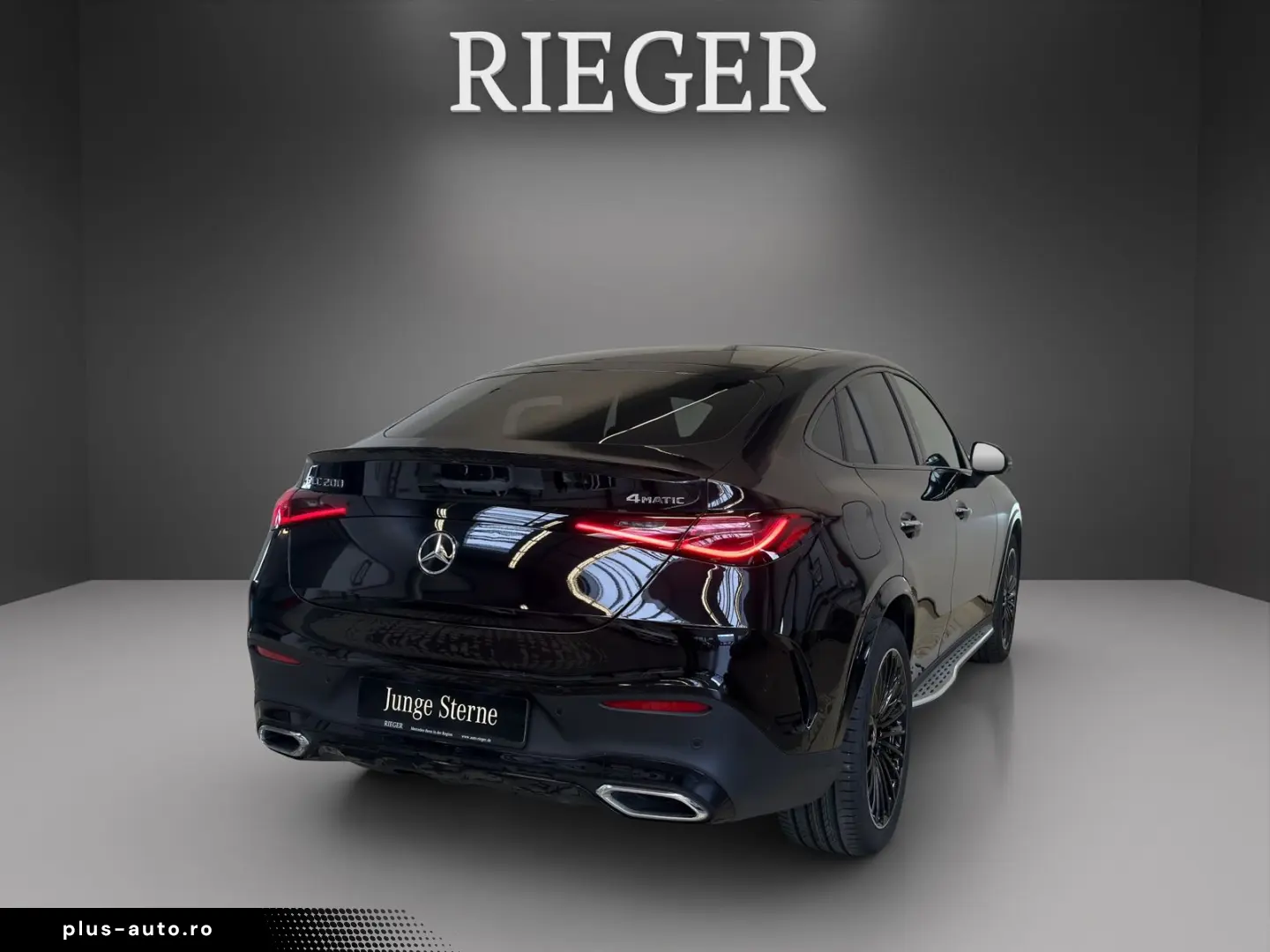 MERCEDES-BENZ GLC 200 4M AMG AHK HUD Airmatic Pano NIGHT 20