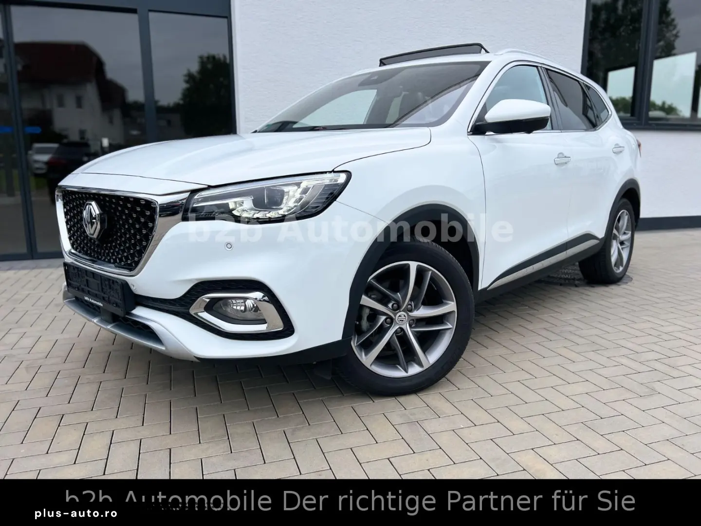 MG EHS Luxury PHEV Pano Key LED Virtual 18Zoll 360